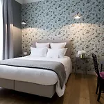 Mathis Elysees 4*