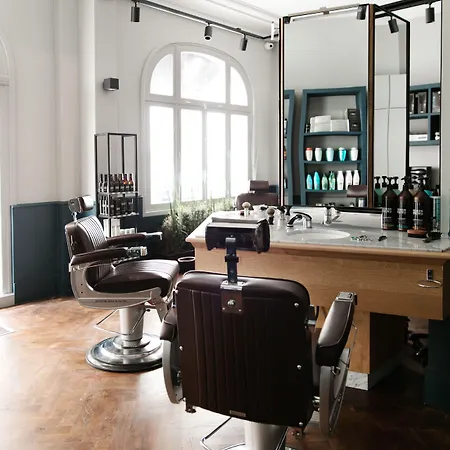 Mathis Elysées Paris