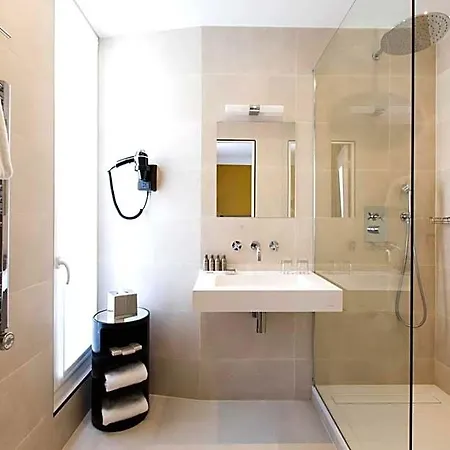 Mathis Elysees Hotel