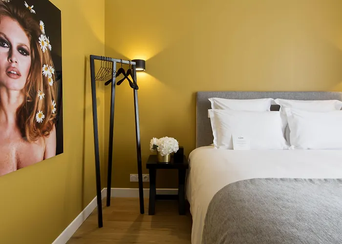 Mathis Elysees Hotel