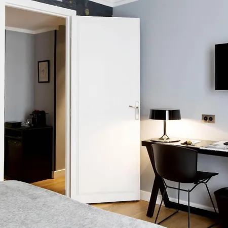 Mathis Elysees Hotel