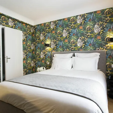 Mathis Elysees 4*