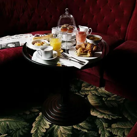 Mathis Elysees Hotel